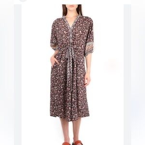 XiRENA Black Midi Sundress with Dolman Sleeves